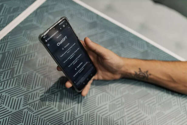 Short Commands vs Polite Requests