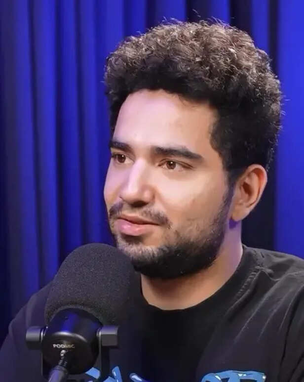 Samay Raina brings unfiltered, trademark style in comedy special ‘Still Alive’