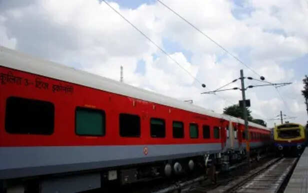 Gujarat: Special trains deployed to ease surge after overcrowding at Udhna station in Surat