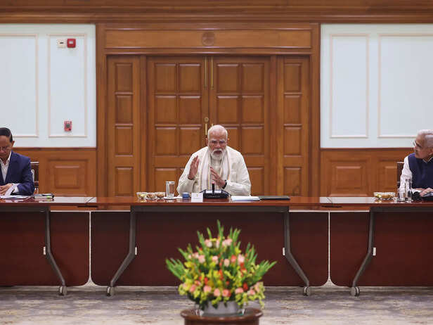 PM Modi holds meeting with Economic Advisory Council to boost India's growth amid global turmoil