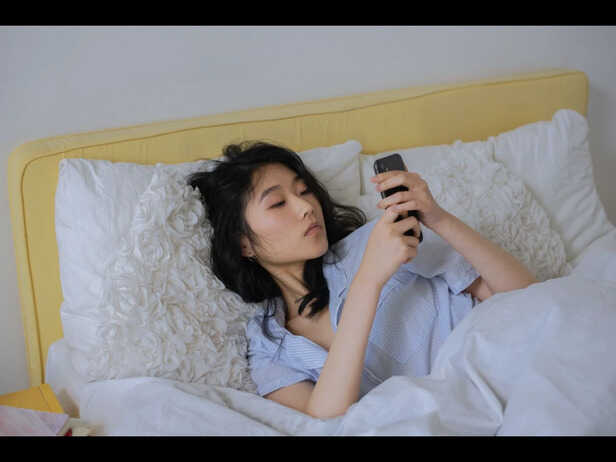 Morning Distraction: Phone First Habit