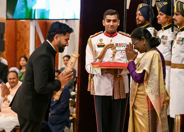 President Droupadi Murmu presents Padma Shri to Former ...