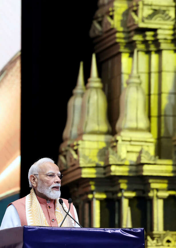 Jakarta  Prime Minister Narendra Modi addresses an Ind...