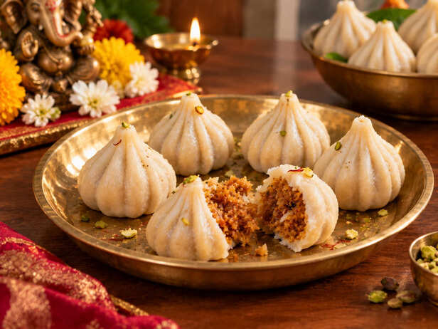 Cracked modak