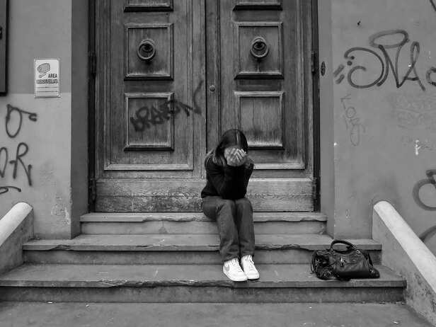 Woman in Distress Represe