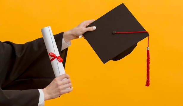 A college graduation cap