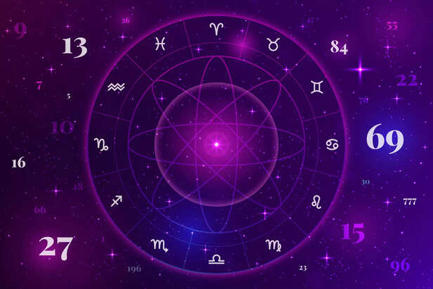 Circular birth chart diag