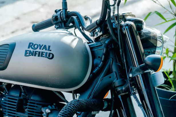 Royal Enfield Machismo 35