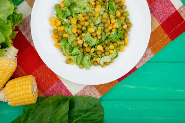 Sprouted Chana & Corn Sal