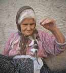 Hormones, Sleep & Mood Swings: Understanding the Midlife Balance